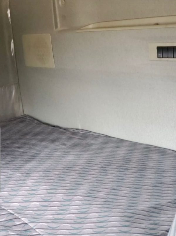REMOLCADOR FH480 AÑO 2017 PRECIO $ 69,000.00 DOLARES - Image 12