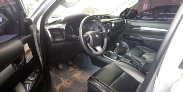TOYOTA MODELO HILUX SRV AÑO 2017 PRECIO S/.78,000.00 - Image 8