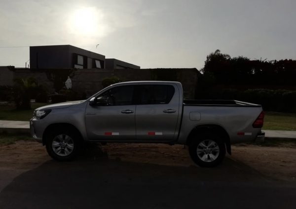 TOYOTA MODELO HILUX SRV AÑO 2017 PRECIO S/.78,000.00 - Image 6