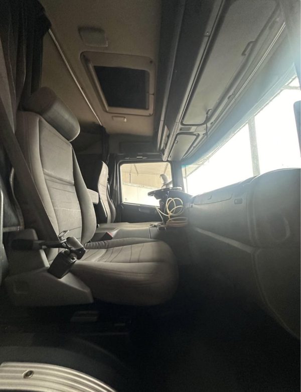 REMOLCADOR SCANIA MODELO P410 AÑO 2015 PRECIO $ 47,500.00 DOLARES - Image 9