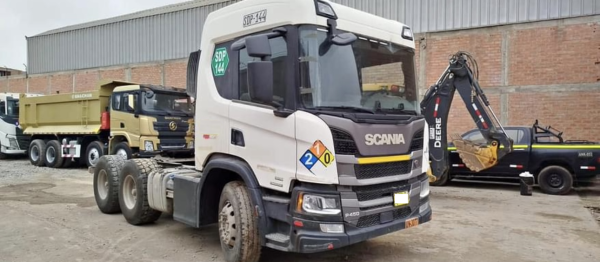 REMOLCADOR SCANIA MODELO P450 AÑO 2022 PRECIO $ 84,000.00 DOLARES - Image 2