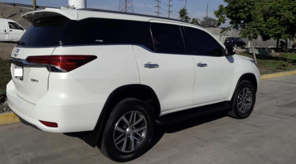 TOYOTA MODELO FORTUNER 4X4 AÑO 2018 PRECIO S/.100,000.00 - Image 7