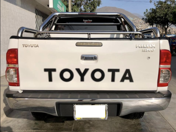 TOYOTA MODELO HILUX SRV AÑO 2015 PRECIO S/.66,000.00 - Image 5