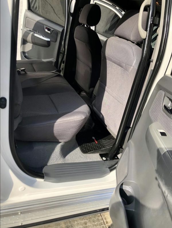 TOYOTA MODELO HILUX SRV AÑO 2015 PRECIO S/.66,000.00 - Image 8